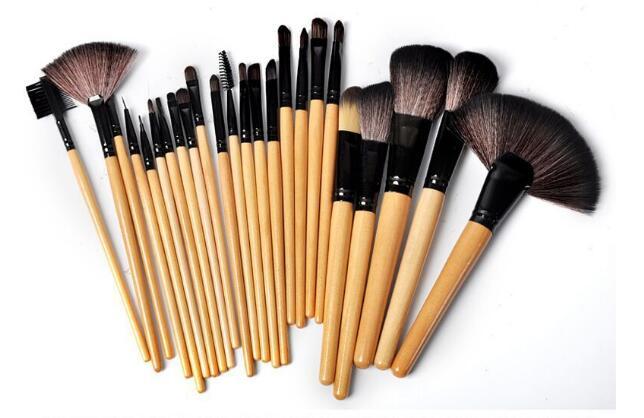 Gift Bag Of 24 Pcs Makeup Brush Set