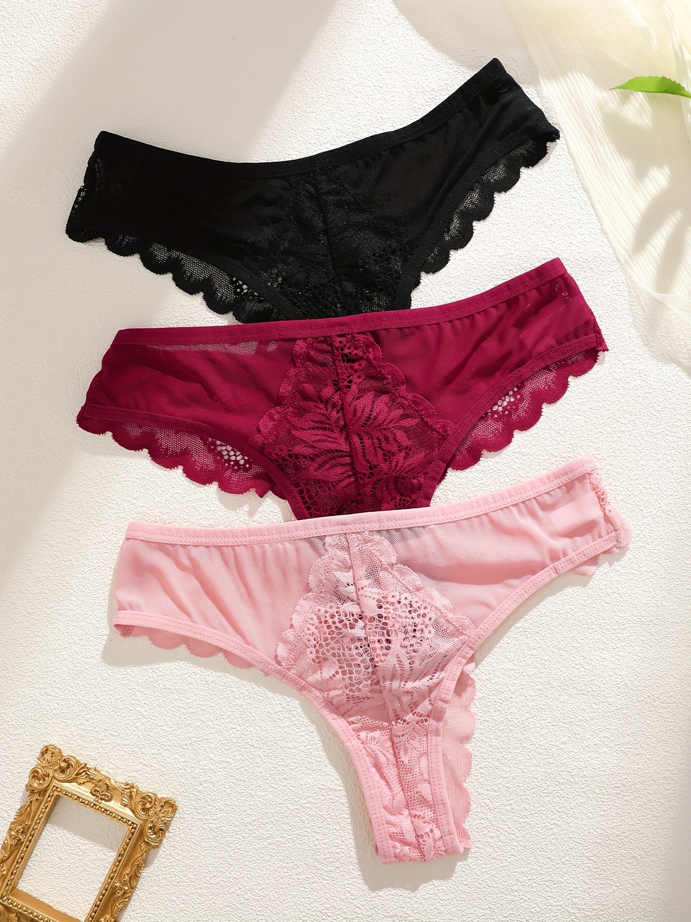 3 Pcs Breathable Sexy Lacy Trim Briefs, Semi-Sheer Thong Women&