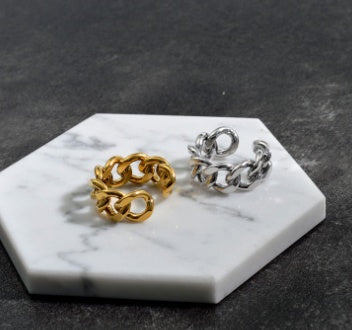 MODISCHE Ringkette mit einzigartigem DESIGN