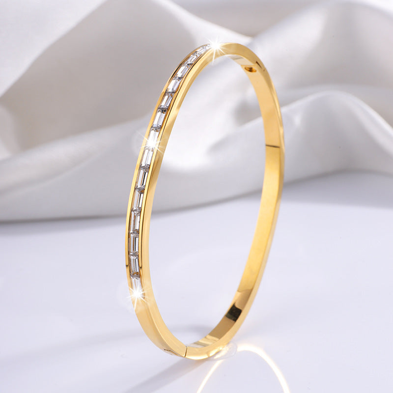 New Non-fading Diamond-Embedded Stainless Steel Bracelet For Women