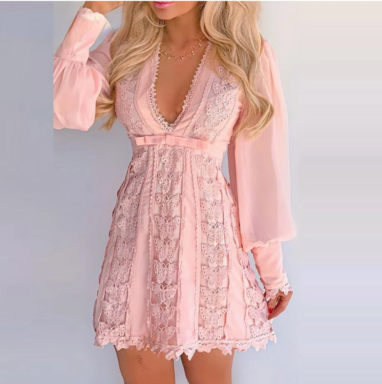 Weiße elegante Kleider Elegantes Spitzenkleid mit V-Ausschnitt und langen Puffärmeln