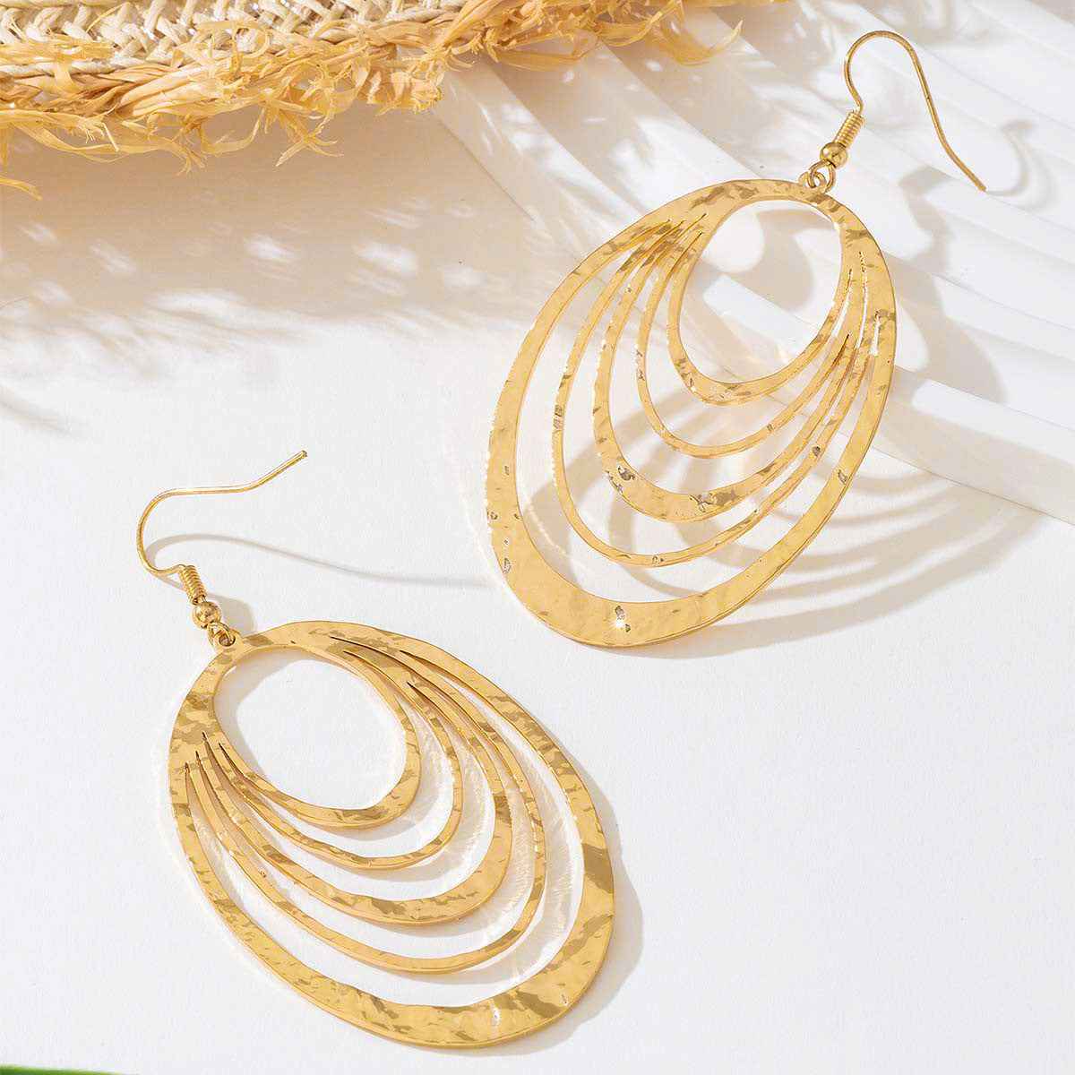 European Fashion Elegant Hollow Earrings - 3 Layer Elegant Design - Swefashionstore
