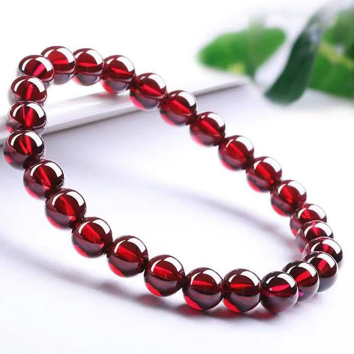 Damenarmband mit einer Schleife aus Glasgranat
