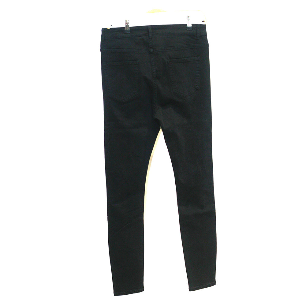 Sommerliche, verwaschene, superenge, zerrissene Jeans im Distressed-Hip-Hop-Stil