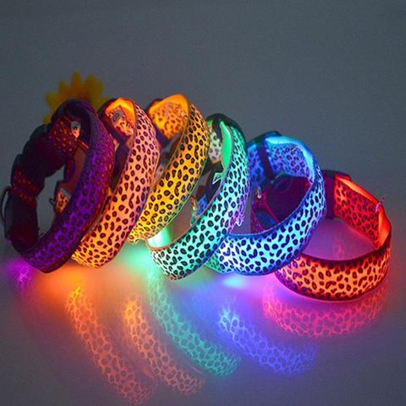 LED-Hundehalsband, Sicherheits-Halsband aus Nylon mit verstellbarem Leopardenmuster