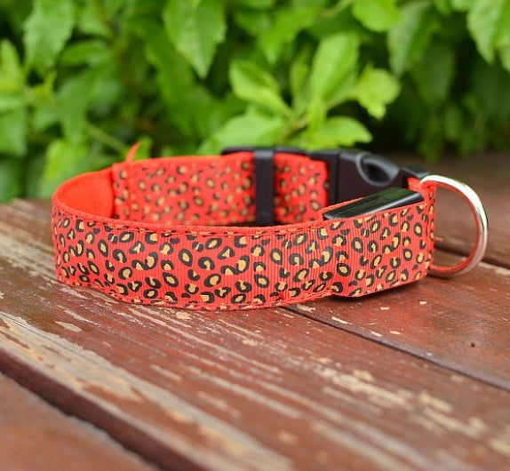 LED-Hundehalsband, Sicherheits-Halsband aus Nylon mit verstellbarem Leopardenmuster