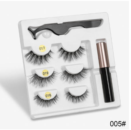 Künstliche Wimpern mit Magneten