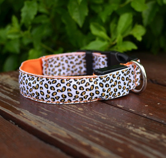 LED-Hundehalsband, Sicherheits-Halsband aus Nylon mit verstellbarem Leopardenmuster