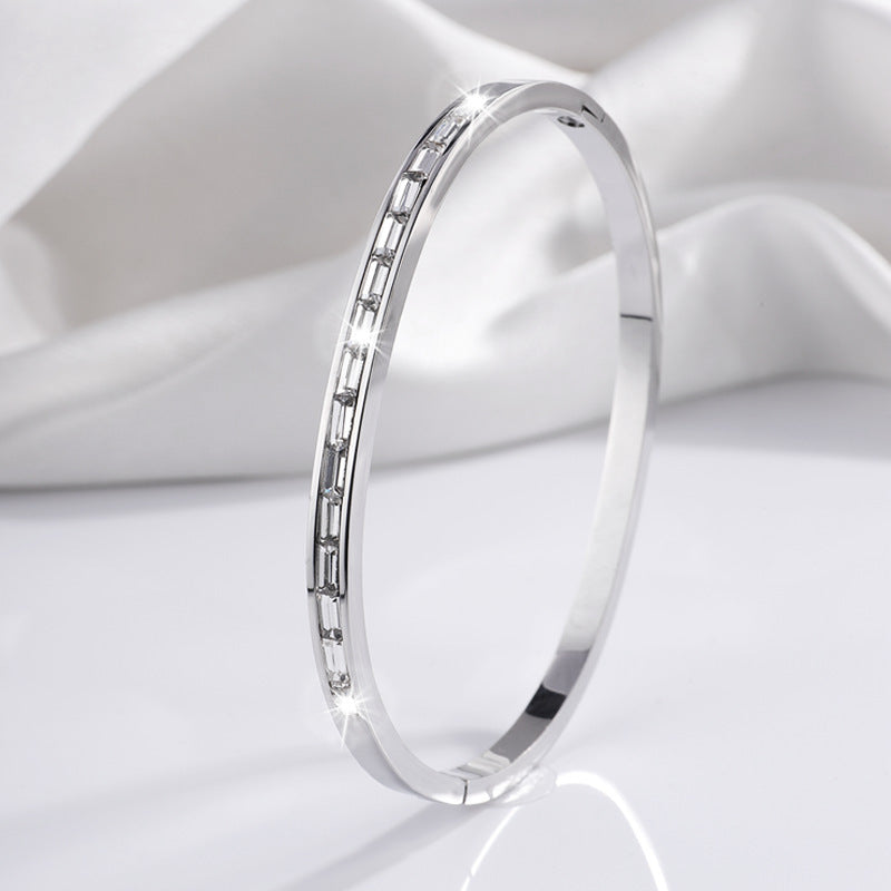 New Non-fading Diamond-Embedded Stainless Steel Bracelet For Women