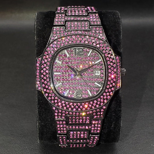 Special-interest full diamond rap hip hop watch in rose red with stainless steel and metal materials.