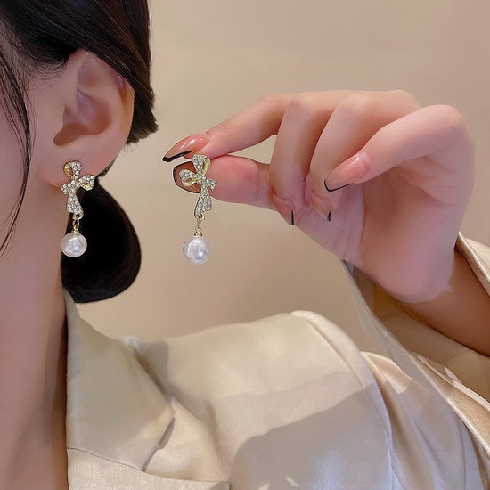 INS Butterfly Earrings with Rhinestones - Elegant Earrings for a Dazzling Look - Swefashionstore