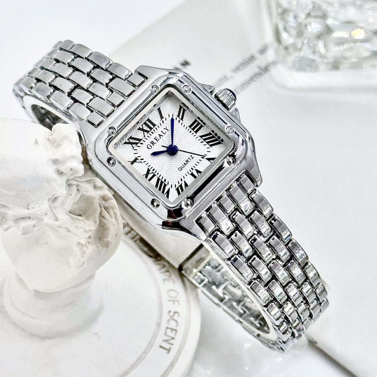 Classic Retro-Square Waterproof Women's Diamond-embedded Watch