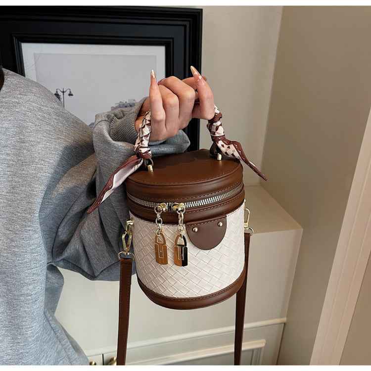 High-grade Stitching Fashion Rhombus Trendy Casual Simple Shoulder Messenger Bag
