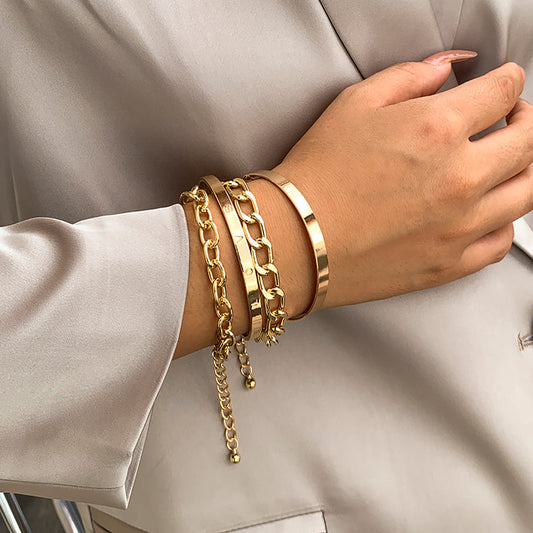 Schlichtes und glattes C-förmiges Hohlkettenarmband-Set